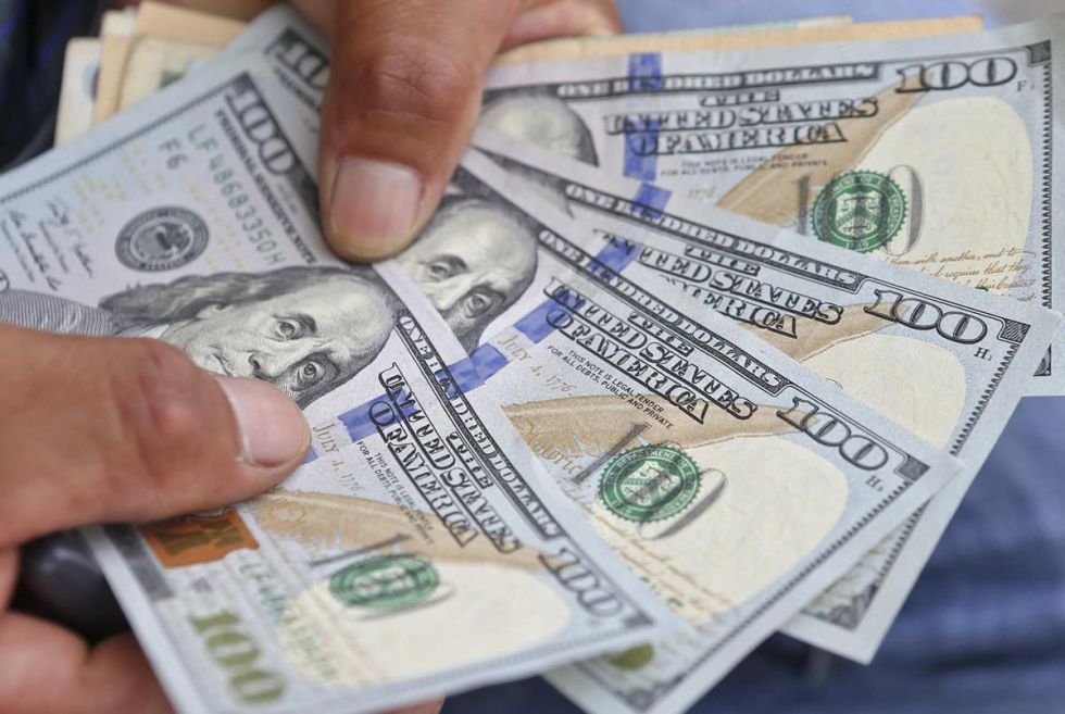 Mercado paralelo: Cae el dólar digital tras la publicación del BCB del valor referencial