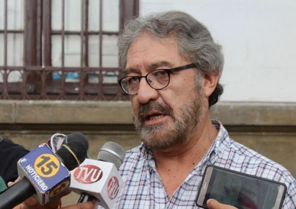 El FRI oficializa apoyo a Adrián Oliva y negocia alianza con Pumari en Potosí