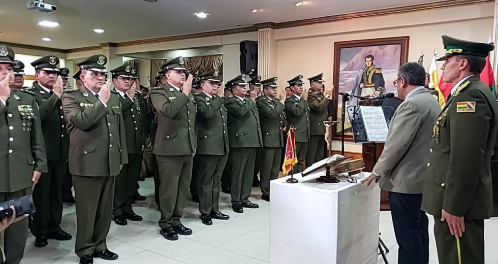 Estos son los nuevos comandantes y directores de la Policía