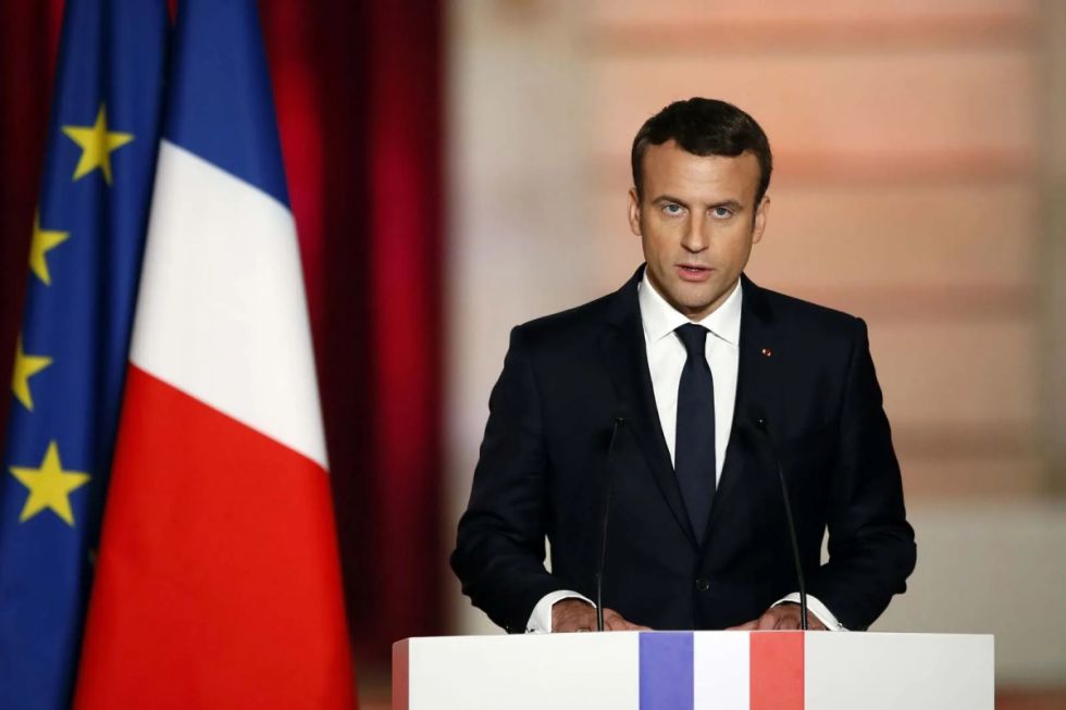 Macron amenaza a China con 'garrote arancelario' 