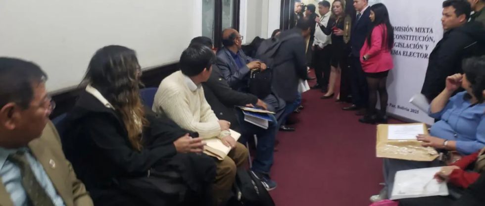 Hay más 400 aspirantes para vocales del TSE