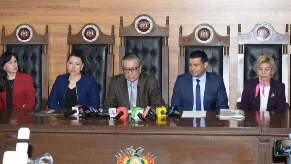 Presidenta del TCP denuncia que prorrogados gastaron Bs 4 MM “solo en pasajes y viáticos” 
