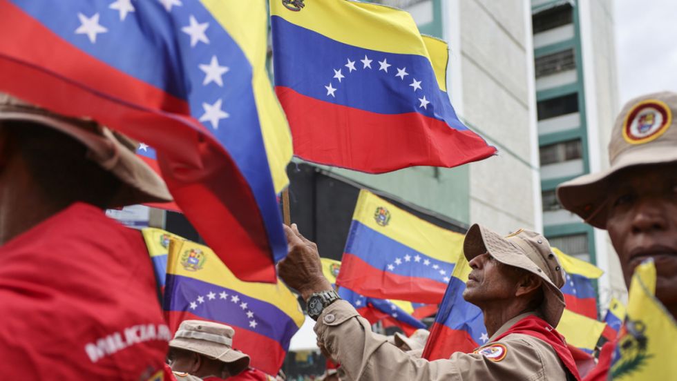 Venezolanos rechazan robo de crudo por parte de EEUU