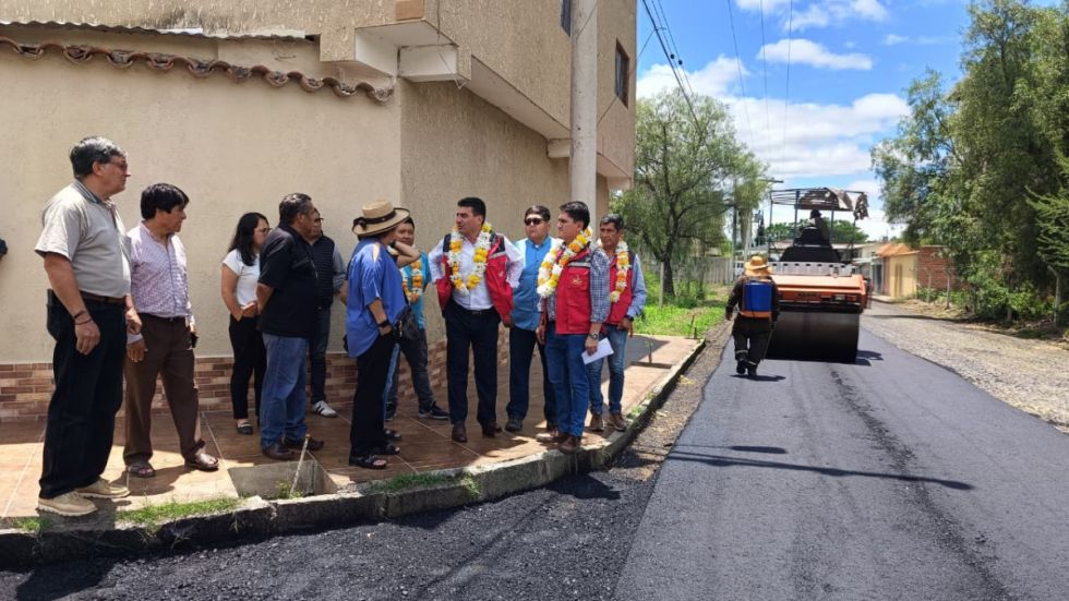 Alcaldía concluye asfaltado en el barrio San Gerónimo 