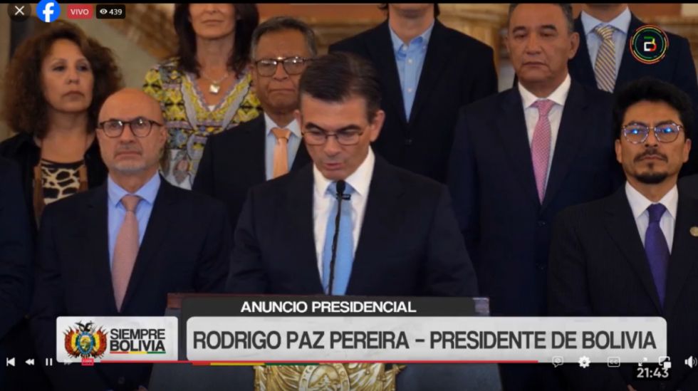 Rodrigo Paz instruye subir el combustible en todo el país