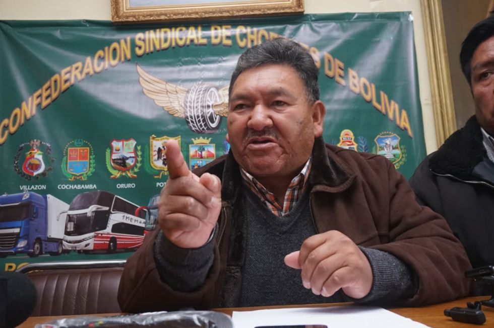 Choferes dan 24 horas al Gobierno para abrogar el Decreto 5503