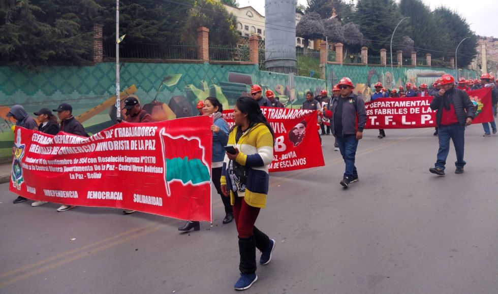 Cocaleros del Chapare se suman a la COB