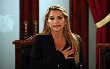 Áñez denuncia bloqueo estatal para cobrar su renta vitalicia y viajar a EE.UU.