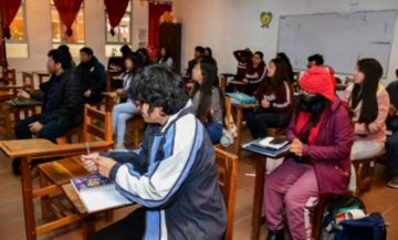 Educación alista un programa de nivelación para bachilleres