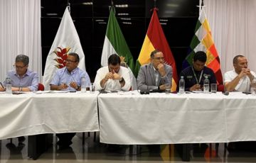 YPFB se compromete en Santa Cruz a emitir informes periódicos sobre la calidad del combustible