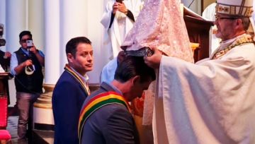 Obispo bendice a Paz y Lara juntos para que estén unidos como “hermanos”