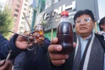 YPFB habilitará un número de WhatsApp para registrar a los afectados por la gasolina 