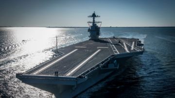 Trump y el mayor portaviones del mundo a Oriente Medio