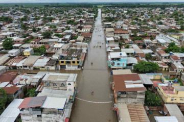 Ecuador: Más de 10 mil afectados por lluvias