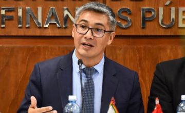 Espinoza: Bolivia bajó el riesgo país a 364 puntos