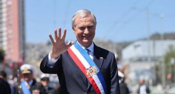Chile: Kast firma primeros decretos en los que aplica la Política Nacional de Cierre Fronterizo con Bolivia y Perú