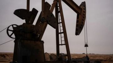 EEUU autoriza la compra temporal de petróleo ruso