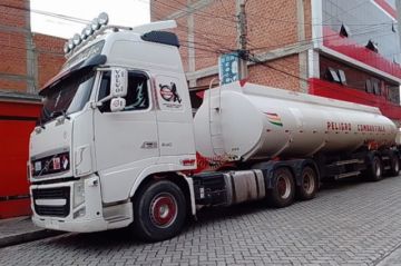 YPFB denuncia por “sabotaje” a chofer de cisterna donde se encontró diésel “contaminado”
