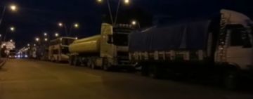 Persisten filas por diésel en El Alto ante retraso en abastecimiento