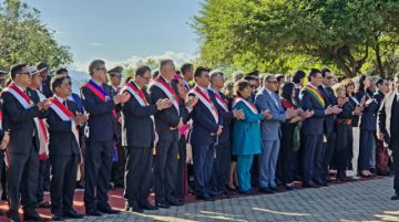 Ausencia del gobernador marca inicio de actos por el 15 de Abril en Tarija