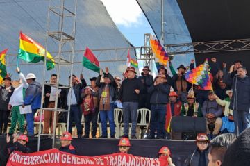La COB inicia paro indefinido; el Gobierno llama al diálogo