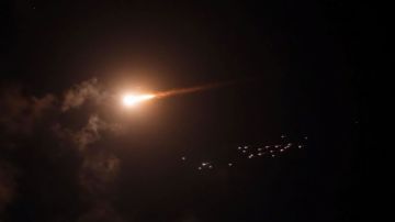 Reportan explosiones en varias partes de Irán, incluida la capital