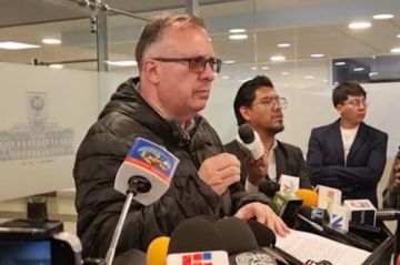 Alarcón denuncia “estafa” en gestión de carburantes