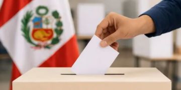 Fujimori y Sánchez compiten  por la presidencia de Perú
