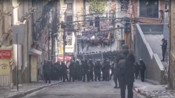 Crece la tensión en La Paz, gasificación y enfrentamientos en inmediaciones de plaza Murillo
