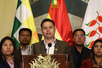 Lara pide a Paz cesar órdenes de aprehensión contra dirigentes