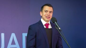 Ecuador: Colectivos exigen juicio político a Noboa