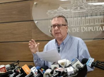 Alarcón propone referéndum revocatorio extraordinario de presidente, vice y asambleístas