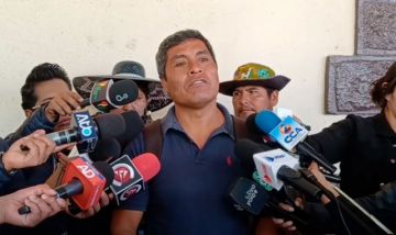 Evismo insiste con mantener bloqueos