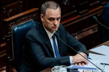 Argentina: postergan interpelación a Manuel Adorni
