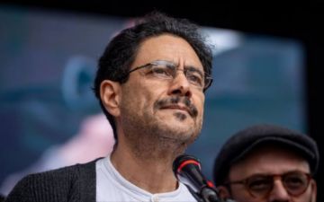 Cepeda reconoce triunfo de De la Espriella en Colombia