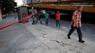 Sismo de 7, 1 sacude a Venezuela, hay alerta de tsunami