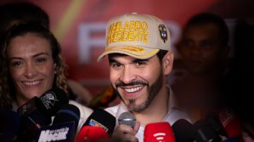 Colombia: Confirman triunfo de De la Espriella