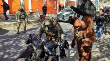 Diprove realiza caravana y detecta que dueños dejan motocicletas parqueadas sin seguro