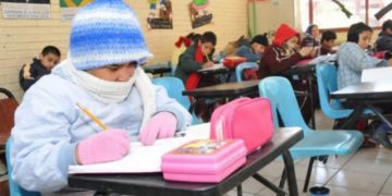 Vacaciones de invierno arrancan el 6 de julio: Educación prohíbe tareas y recomienda lectura, deporte y arte