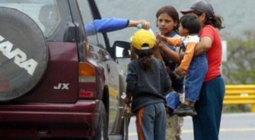 Policía investiga red que “alquilaba” niños para pedir limosna   