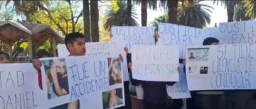 Familia de motociclista asegura que socorrió a víctima