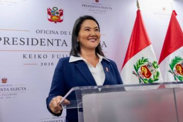 Keiko recibe credenciales como presidenta electa