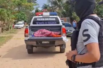 Hallan a una mujer muerta y maniatada dentro de una vivienda incendiada; su hijo sobrevivió