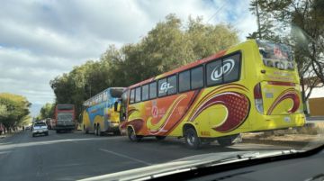 Transporte pesado alista medidas de presión por escasez de diésel; Gobierno admite problemas en YPFB