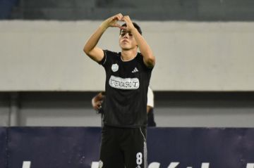 Aurora saca un triunfo vital sobre San Antonio por 2 a 0