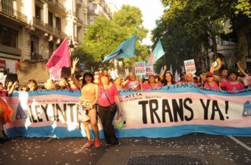 Argentina: Lío por Marcha del Orgullo y visita del papa