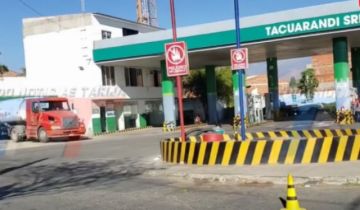 Cisterna habría descargado diésel en tanque de gasolina y afecta a vehículos en Tarija