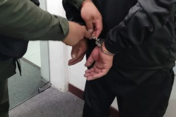 Se hacía pasar por policía para extorsionar turistas extranjeros