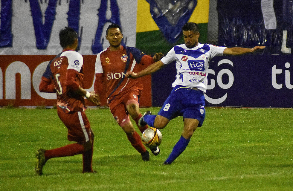Royal Pari trabaja para recibir al club San José