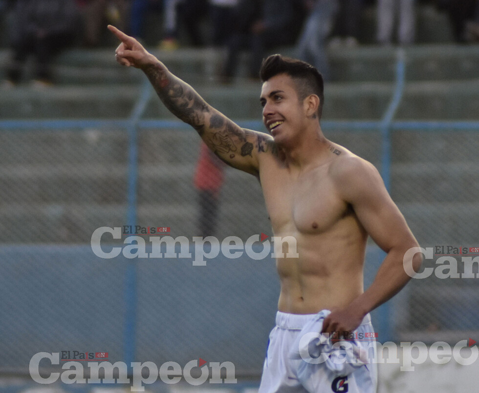 Suárez y Reinoso van en el ataque de San José